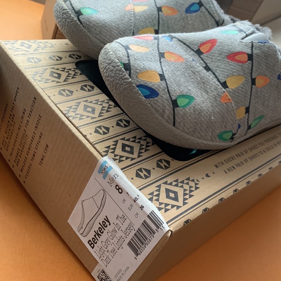 Brand New Mens Glow in the Dark Slippers - Picture 4 of 7